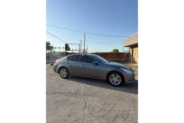 $8995 : 2015 Q40 image 8
