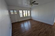 L.A.UPSTAIRS 2 BEDROOM APT en Los Angeles