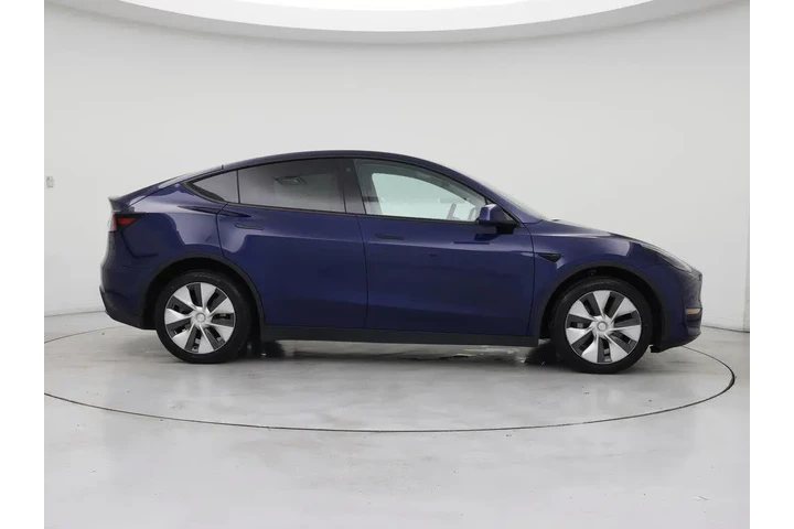 $27998 : Tesla Model Y 2022 AWD Long image 7