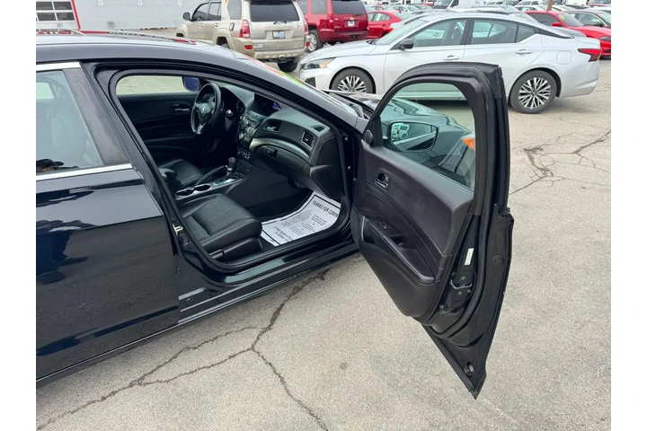 $11980 : 2014 ILX 4dr Sdn 2.0L image 8