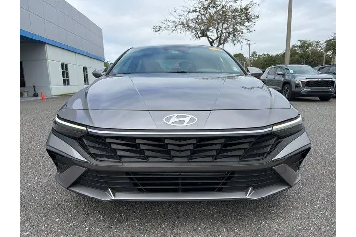 $19899 : Hyundai ELANTRA 2024 SE 4dr image 2