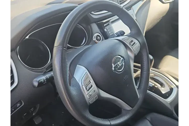 $13500 : Nissan Rogue 2015 S 4dr Cros image 2