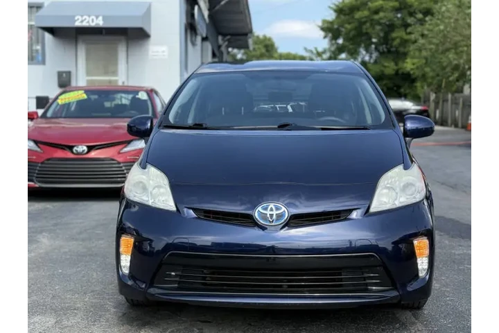 $12495 : 2013 Prius Two image 3