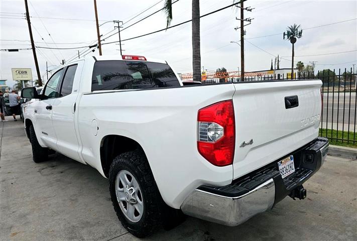 $27995 : 2017 Tundra image 6