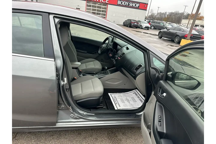 $8980 : 2016 Forte 4dr Sdn Auto EX image 9