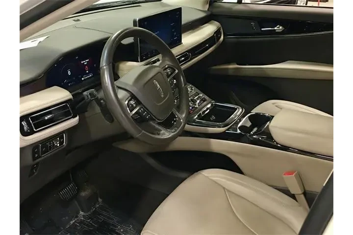 $39988 : Lincoln Nautilus 2023 AWD Re image 4