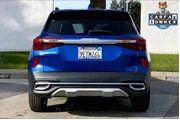 $19985 : Kia Seltos 2023 S 4dr SUV thumbnail
