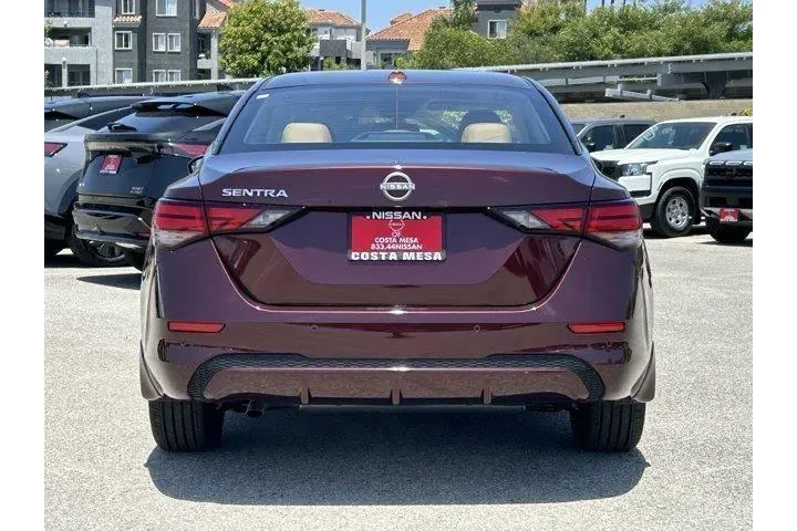 $23375 : Nissan Sentra 2025 SV 4dr Se image 3