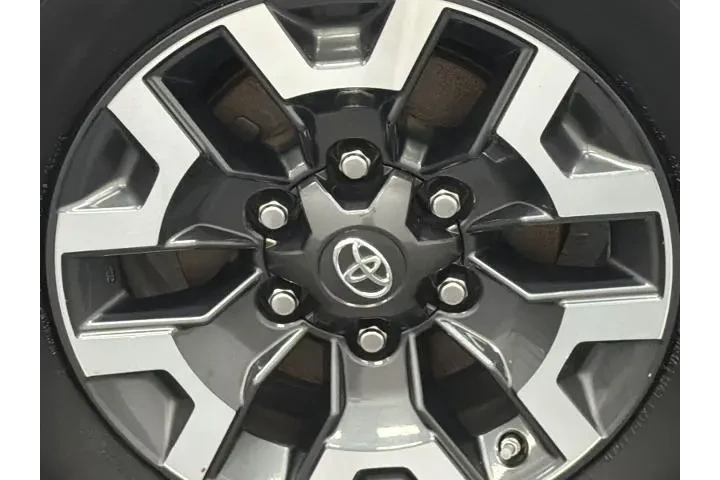$24500 : Toyota Tacoma 2017 4x4 TRD P image 4