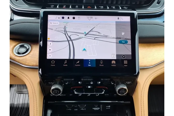 $39900 : Jeep Grand Cherokee 2023 4x4 image 7