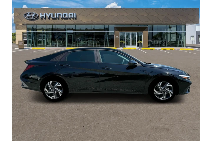 $22000 : Hyundai ELANTRA 2025 SEL Spo image 9