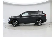 $25998 : Mitsubishi Outlander 2023 SE thumbnail