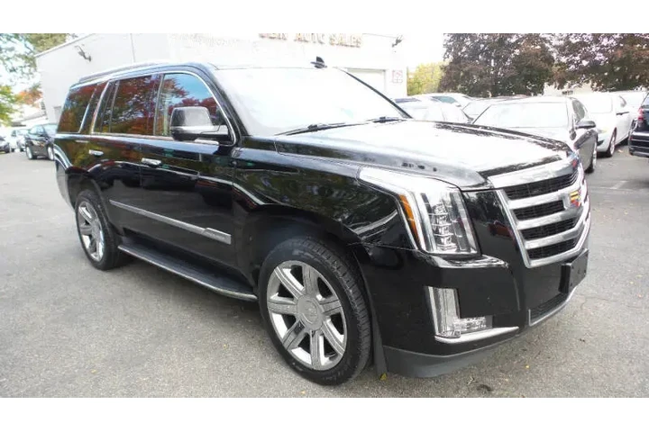 $33900 : 2020 Escalade Luxury image 3