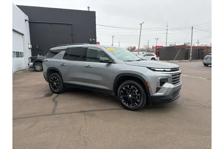 $36980 : Chevrolet Traverse 2025 LT 4 image 2