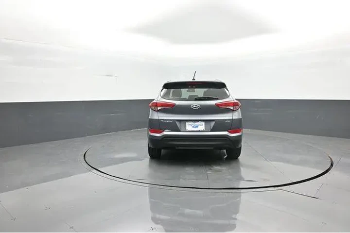 $9994 : Hyundai TUCSON 2016 AWD SE 4 image 6