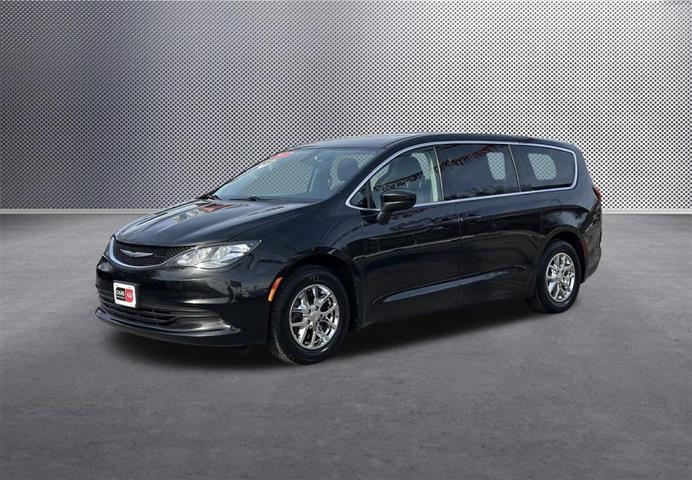 $15753 : 2017 Pacifica Touring image 3