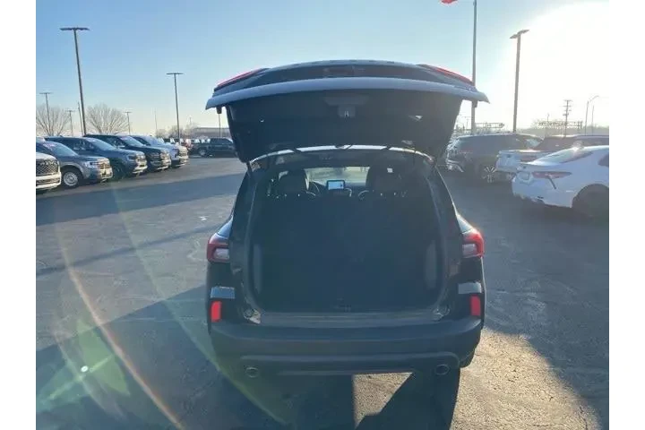 $25998 : Ford Escape 2025 AWD ST-Line image 5