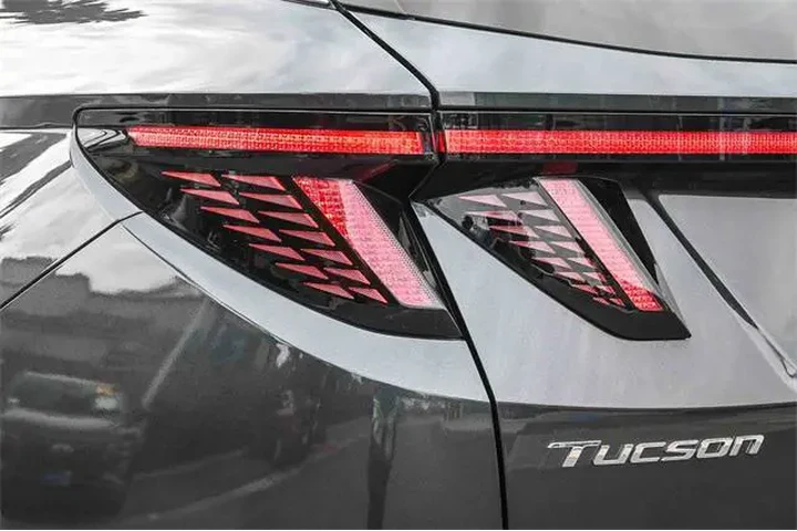 $22500 : Hyundai TUCSON 2023 AWD SEL image 8