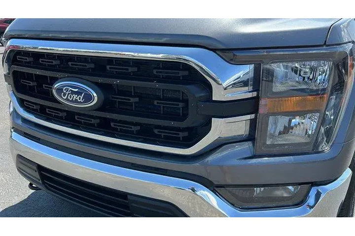 $37984 : Ford F-150 2023 4x4 XL 4dr S image 9