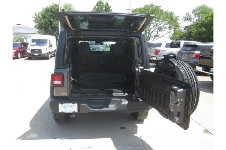 $32521 : Jeep Wrangler 2024 4x4 Sport image 8
