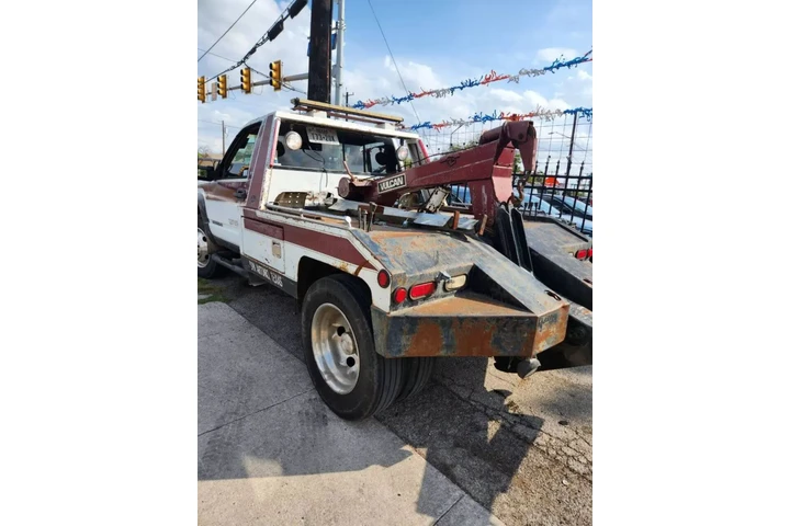 $9995 : 1994 CHEVROLET 3500 REGULAR C image 4