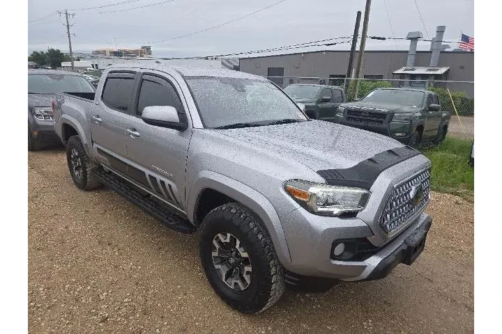 $25319 : Toyota Tacoma 2018 4x2 TRD O image 7