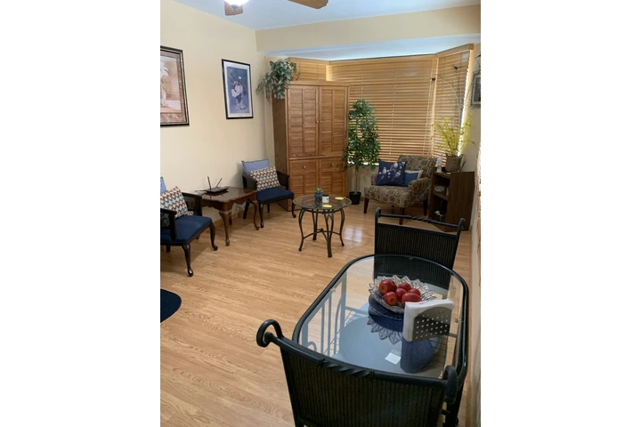 $1850 : ESTUDIO PARA 2 PERSONAS EN SW image 2