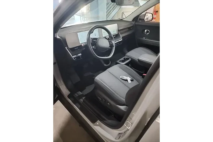 $23995 : Hyundai IONIQ 5 2024 SEL 4dr image 6