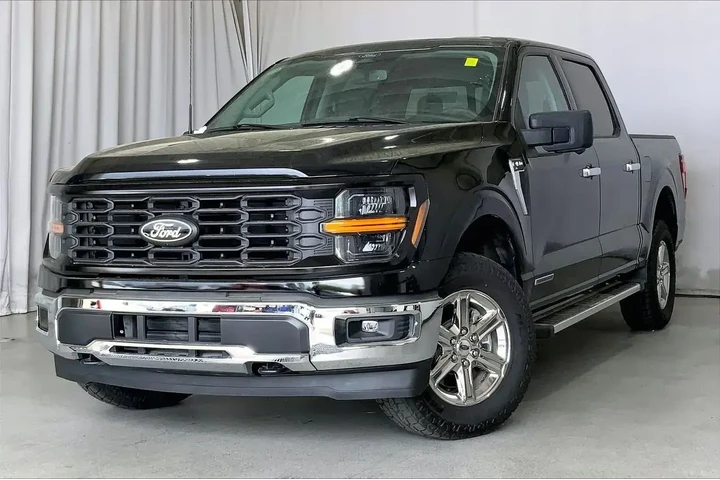 $36229 : Ford F-150 2024 4x4 XLT 4dr image 2