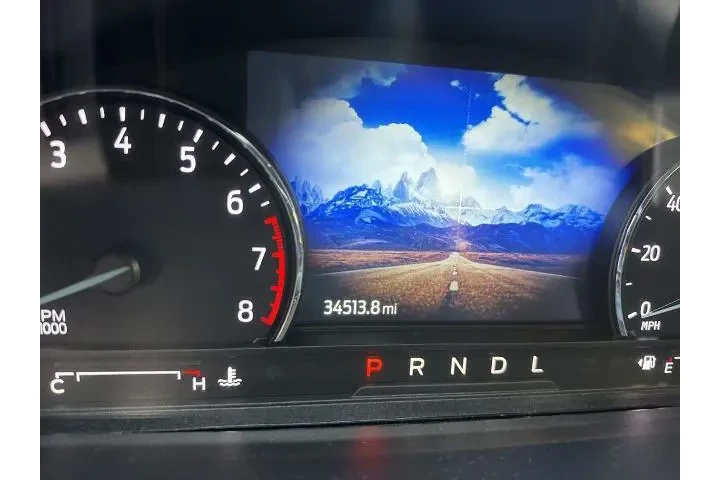 $27443 : Ford Explorer 2022 AWD XLT 4 image 6