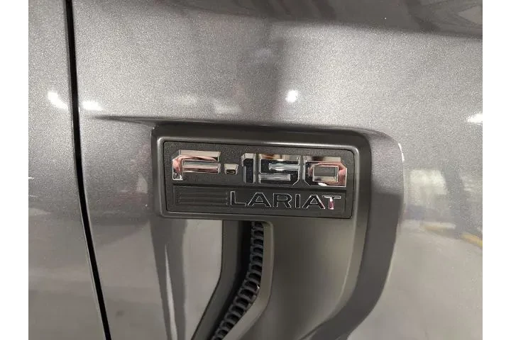 $32070 : Ford F-150 2021 4x4 Lariat 4 image 5