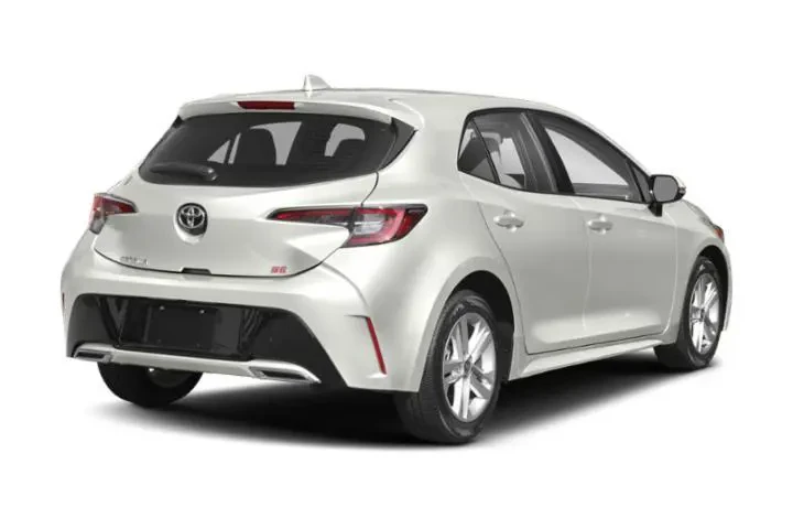$19498 : Toyota Corolla Hatchback 202 image 3
