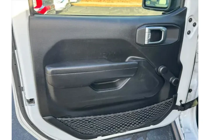 $31240 : Jeep Wrangler 2022 4x4 Sport image 6