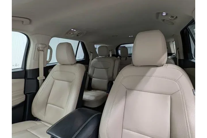 $22252 : Ford Explorer 2020 AWD XLT 4 image 4