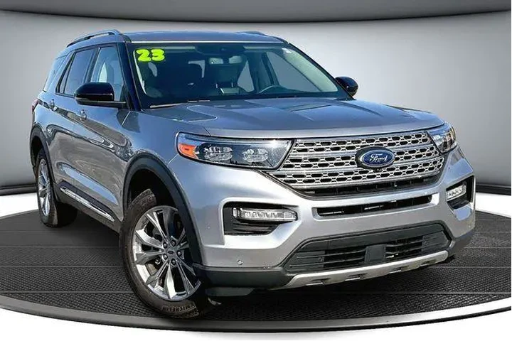$37000 : Ford Explorer 2023 AWD Limit image 3