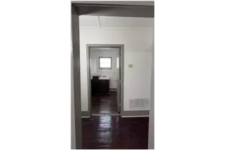 $1195 : Rental property with 3 bedro image 7