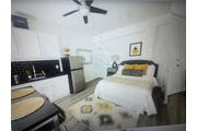 $1300 : 744 beacon st thumbnail