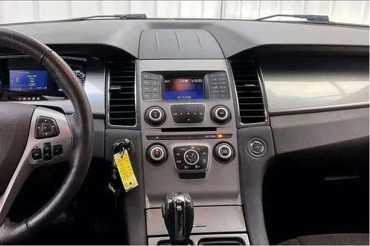 $16490 : Ford Taurus 2019 SEL 4dr Sed image 6