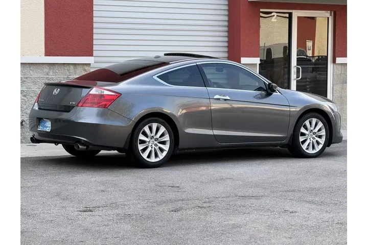 $3500 : 2008 Honda Accord Coupe V6 image 8