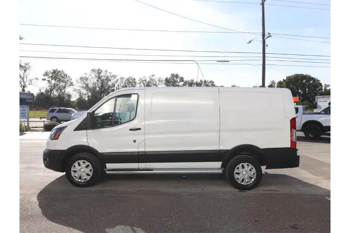 $32934 : Ford Transit 2024 250 3dr SW image 7