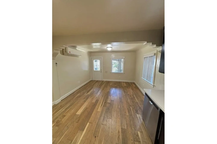 $1100 : APT EN LOS ANGELES CON PARKING image 4