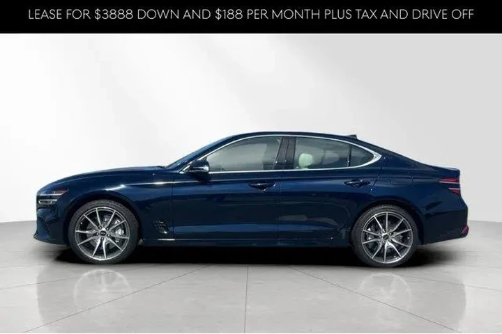 $38055 : Genesis G70 2026 2.5T Standa image 8