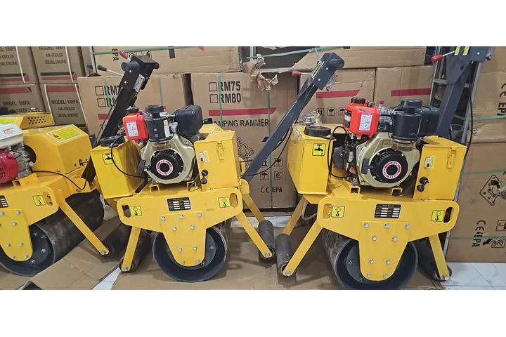 $123 : RODILLO COMPACTADOR BENITIN image 1