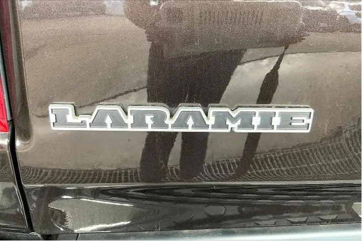 $35491 : Ram 1500 2019 4x2 Laramie 4d image 9