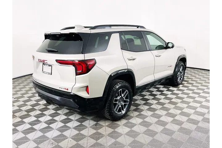 $37900 : GMC Terrain 2026 4x4 AT4 4dr image 4