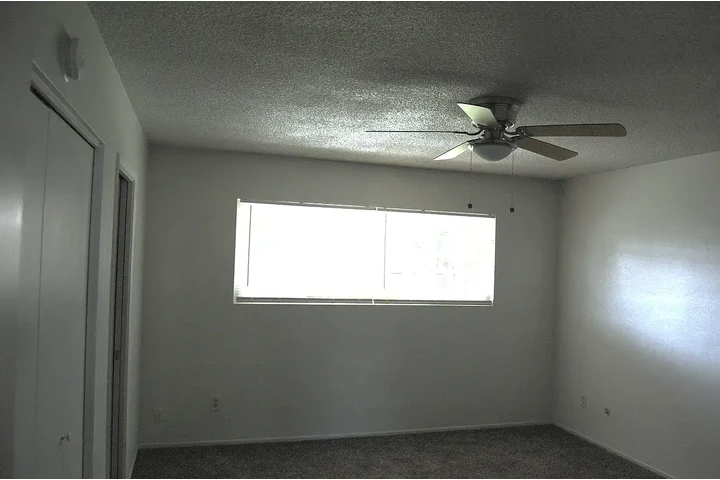 $1100 : 3 bedrooms, 2 bath image 9