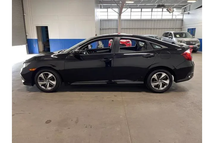 $18529 : Honda Civic 2019 LX 4dr Seda image 6