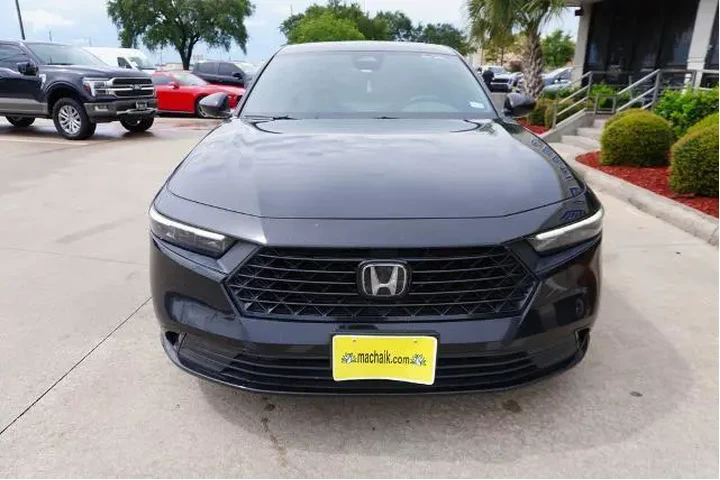 $28725 : Honda Accord Hybrid 2023 Spo image 9