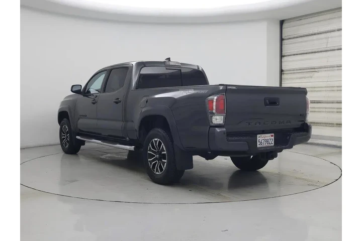 $31998 : Toyota Tacoma 2020 4x2 TRD S image 2
