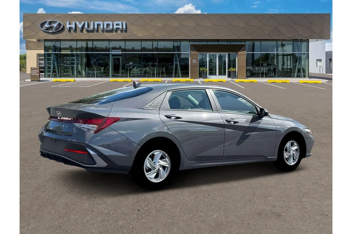 $22995 : Hyundai ELANTRA 2026 SE 4dr image 8
